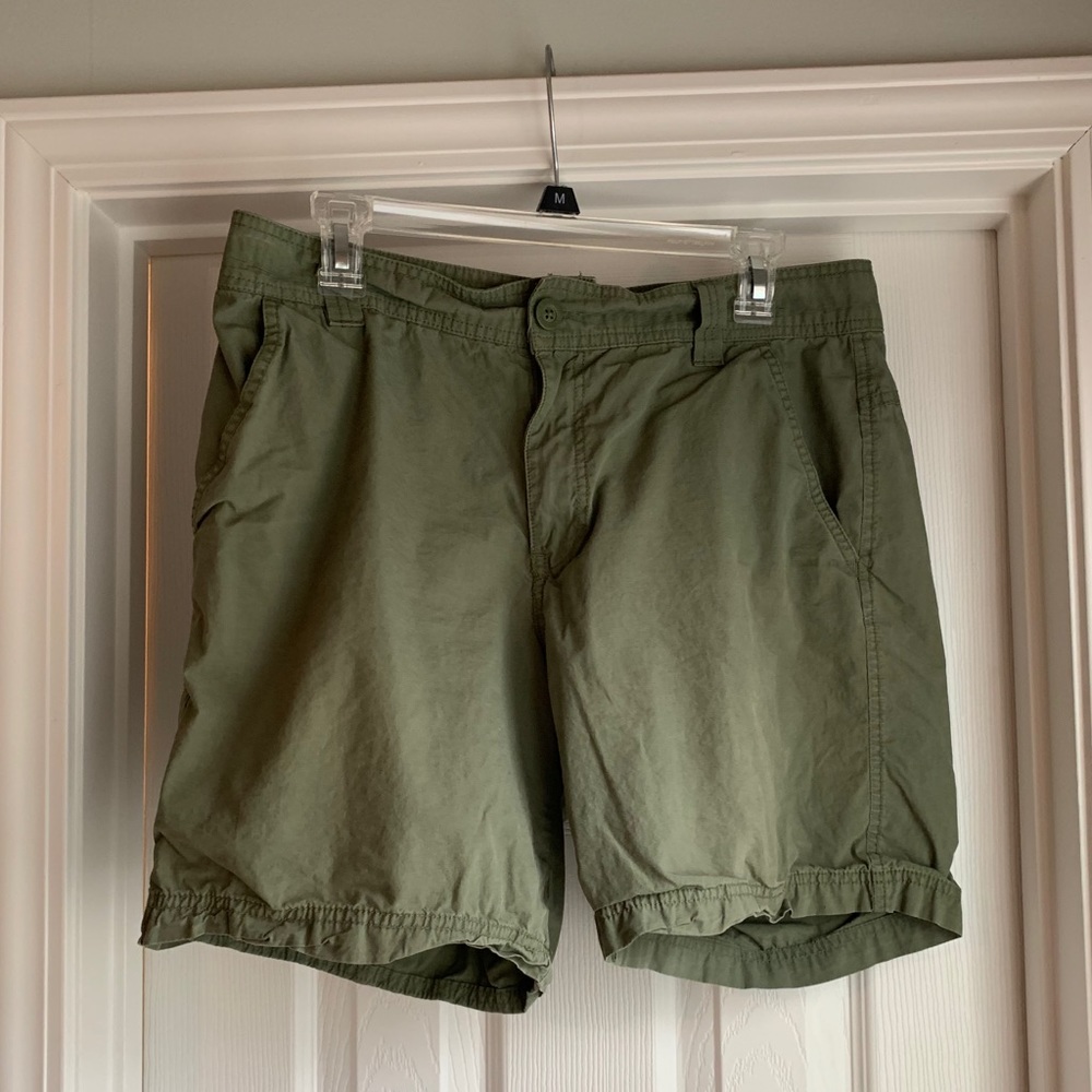 Columbia Green Shorts